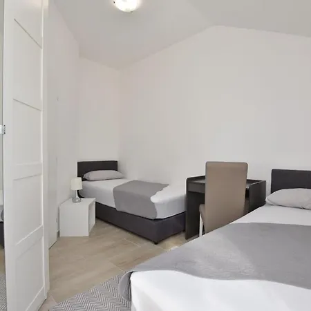 Danolic Apartman *