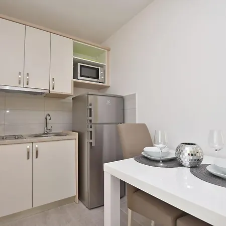 Danolic Apartman *