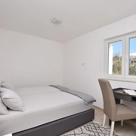 Apartment Danolic *